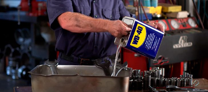 BANNER-TOPO-MATERIA-WD-40 WD-40 O ÓLEO LUBRIFICANTE MAIS FAMOSO DO MUNDO